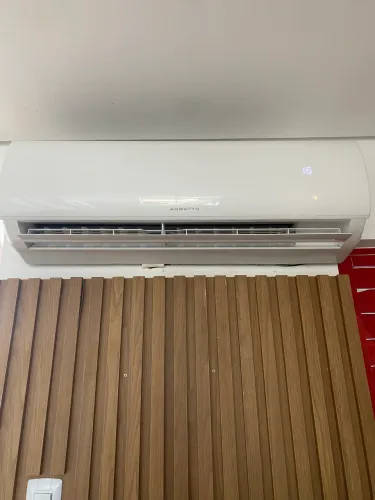 CENTRAL DE AR 18000 btus gelando bem 