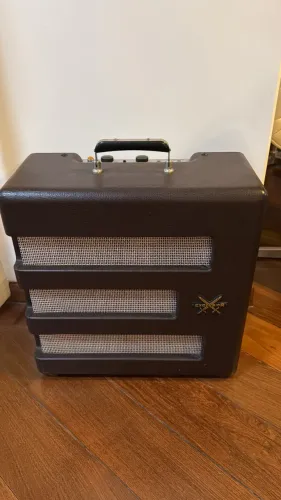 Amplificador Fender Pawn Shop Excelsior 13w Valvulado Marrom-escuro - Super Conservado!!!