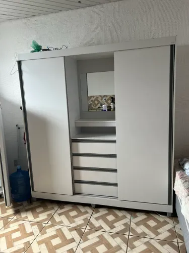 Guarda Roupa 