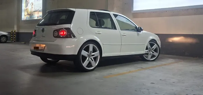 Volkswagen Golf Sportline 1.6 MI Total Flex 8V 4P 2011