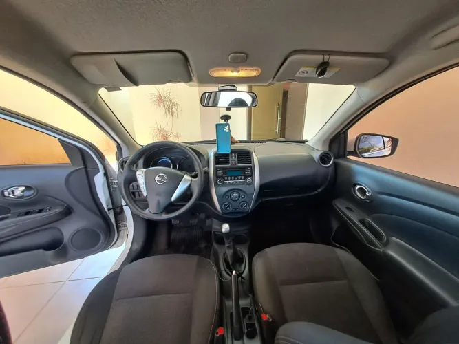 Nissan Versa SL 1.6 16V Flexstart 4P Mec. 2016