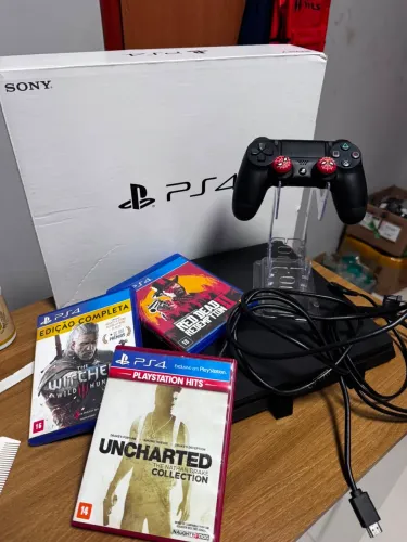 Ps4 1TB com caixa ?