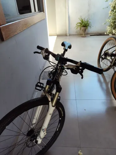 bicicleta GT zaska 