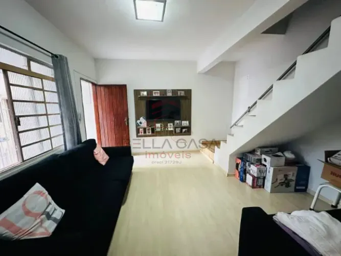 Casa de Vila à venda com 4 quartos e 1 vaga de garagem