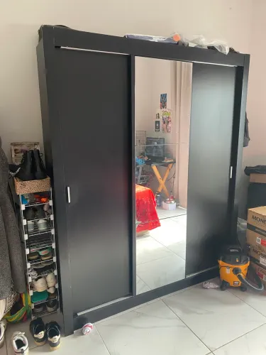 Guarda roupa 3 portas com espelho