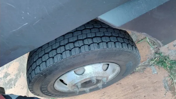 PNEUS FIRESTONE 215/75/17,5