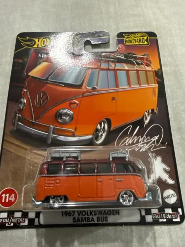 Hot Wheels Boulevard Volkswagen Samba Bus 1967 Premium