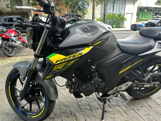 Fazer250 2025
