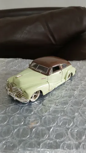 Miniatura Chevrolet Fleetline Antigo Estilo DUB Colecionador