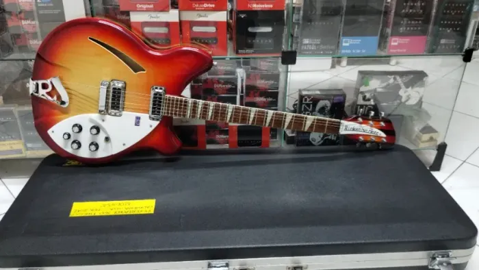 Guitarra Rickenbacker 360 Fireglo Made in USA com Case Original