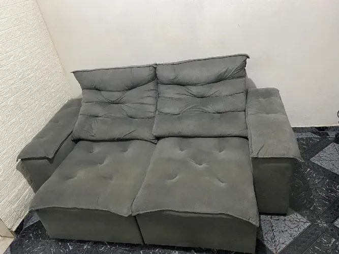 SOFÁ RECLINÁVEL E RETRÁTIL