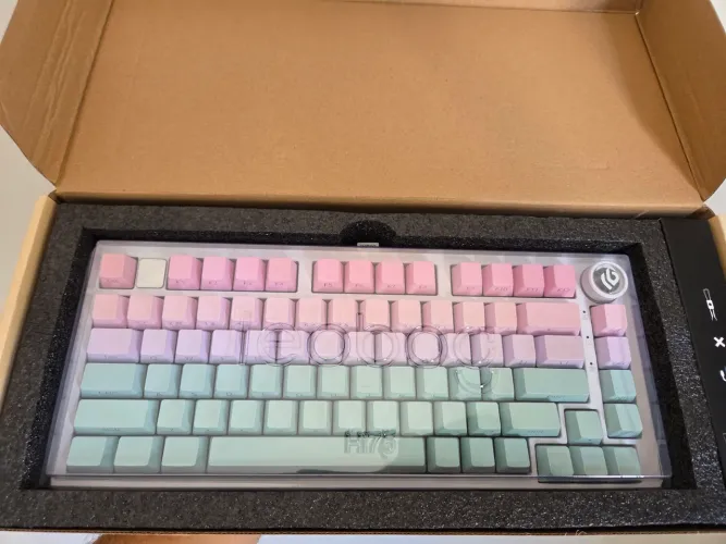 LEOBOG HI 75C PRO - TECLADO MECÂNICO PREMIUM SEM FIO E BLUETOOTH