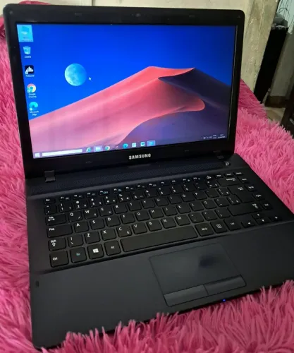 Notebook samsung 4GB HD 320GB