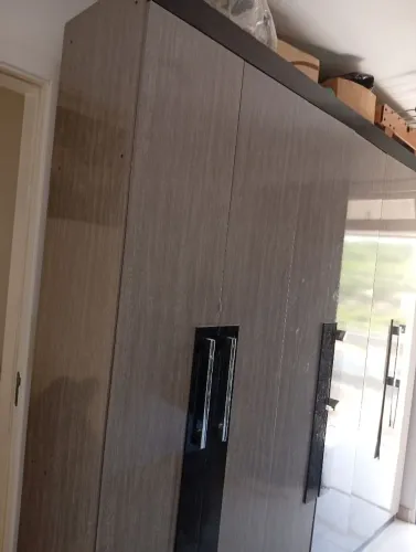 Guarda roupa seminovo