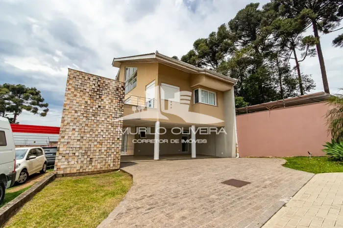 Casa em condominio fechado em Santa Cândida Curitiba
