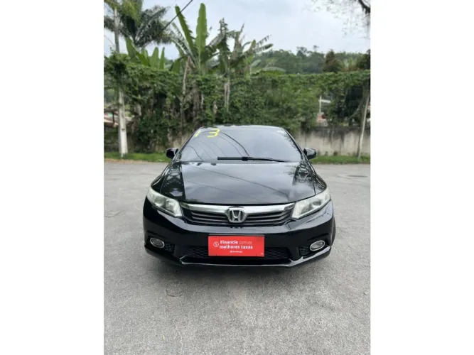 Honda Civic Sedan LXS 1.8/1.8 Flex 16V Aut. 4P 2013
