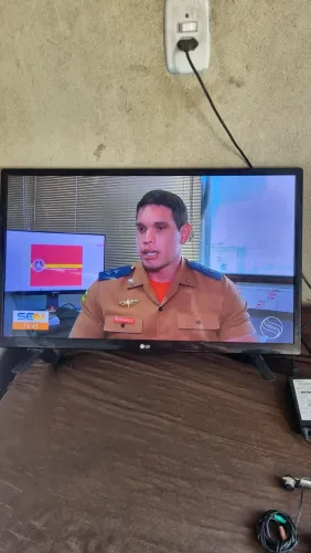 Vendo TV de 28 polegadas lg