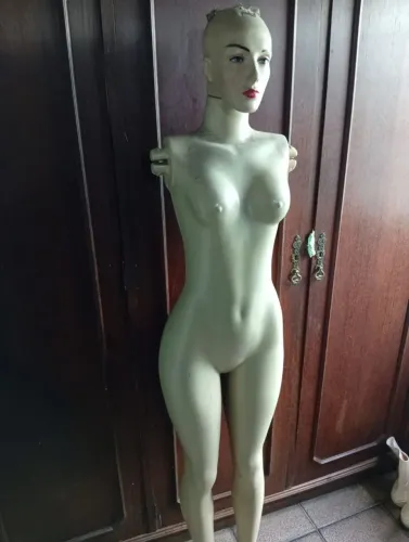 Vendo manequim 