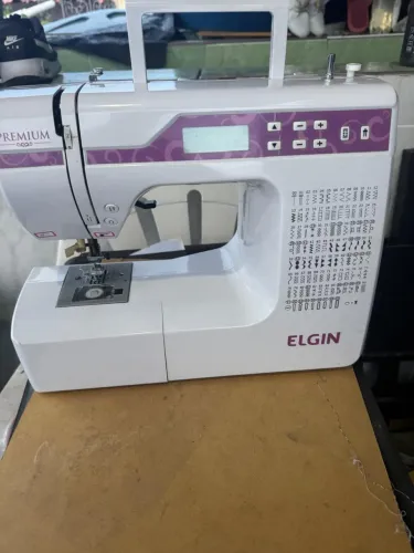 Máquina de costura