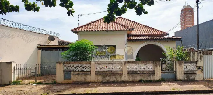 Casa com 3 dormitórios para alugar, 203 m² por R$ 1.944,87/mês - São Benedito - Uberaba/MG