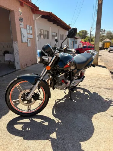Suzuki gsr 150i 2015/16