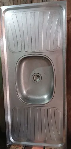 Vende-se uma pia inox em bom estado