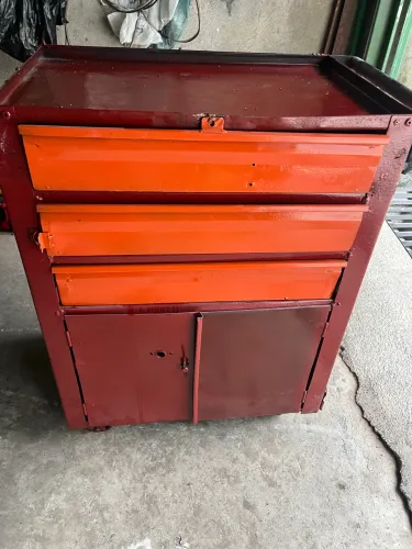 Vendo carrinho de ferramentas valor de 580,00
