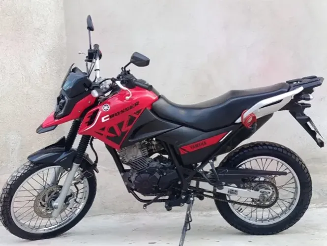 Crosser