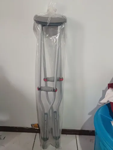 Par de Muletas Axilares Hidrolight - Ótimo Estado