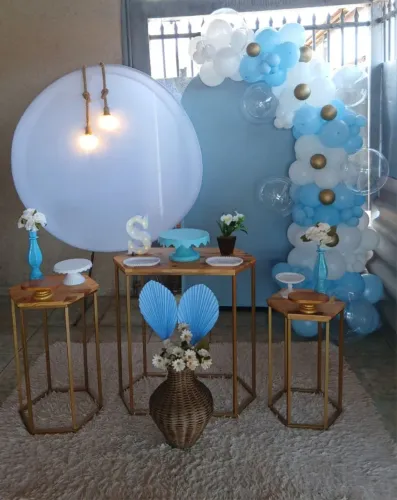 Aluguel de pegue e monte, mesa temática, decoração de festa adulto e infantil, pula-pula