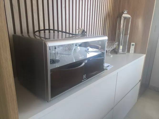 Microondas semi novo