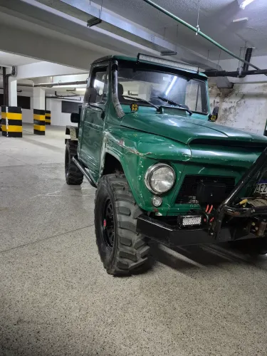 Ford F-75 4X4 2.3 1976