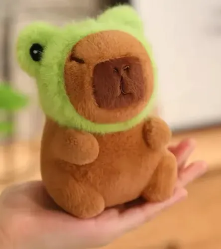 Capivara pequena de pelúcia 12cm