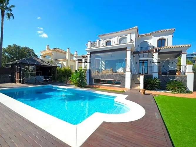 Linda casa alto padrão na Espanha, com 04 suítes, na maravilhosa cidade de Marbella