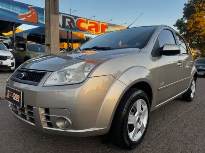 Ford Fiesta 1.0 8V Flex/class 1.0 8V Flex 5P 2010