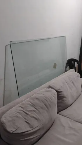 Vende-se uma tampa de vidro pra mesa 