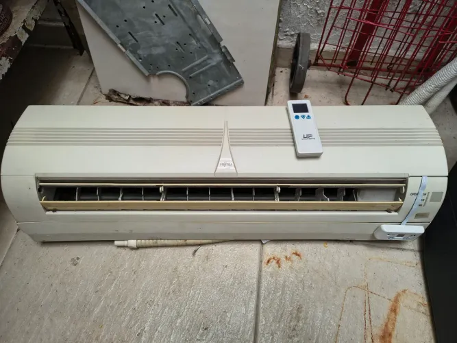 Evaporadora FUJITSU 12.000 BTUs 
