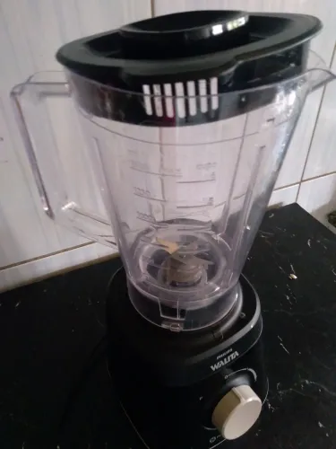 Vende-se liquidificador novo