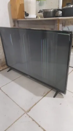 Tv 43 smart defeito tela