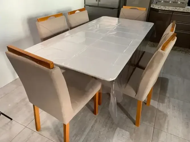 Mesa de jantar 6 cadeiras 