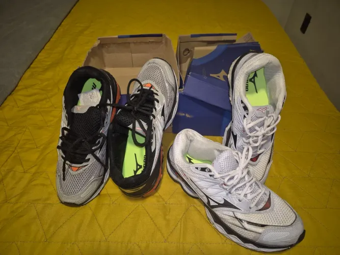 2 pares de tênis 100,00 reais cada