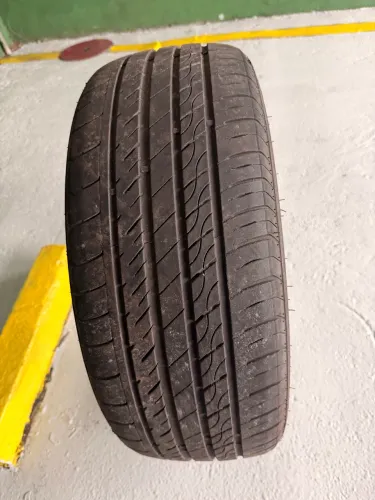 Pneu Usado XBRI 215/45 R18