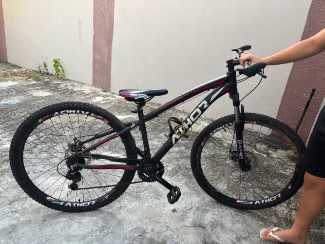 Vendo bicicleta seminova 