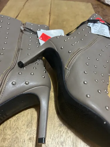 Bota nova Renner 