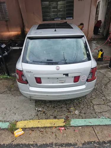 Stilo 1.8 diálogo sem motor sucata