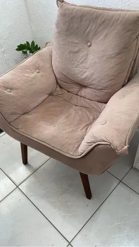 Cirandinha e cadeira de manicure