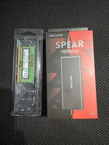 Combo ssd externo hiksemi 512 GB e memória ram Samsung ddr4 8GB