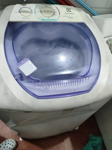 Vendo Máquina de Lavar 6Kg