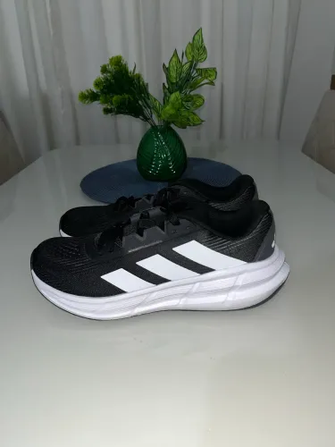 Tênis Adidas Questar 3 tamanho 40