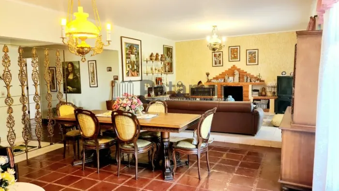 Casa charmosa à Venda em Itatiba